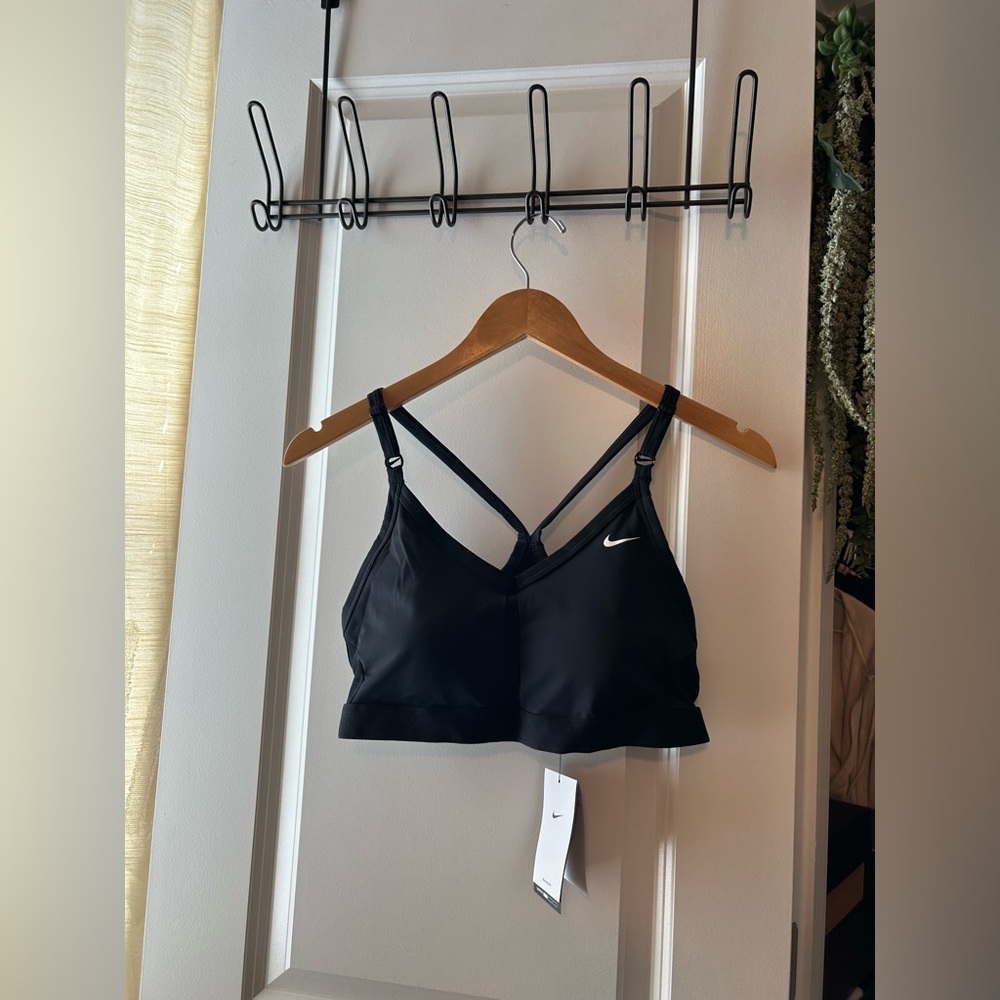 NWT NIKE WOMEN’S SPORTS BRA
